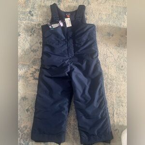 New toddler snowpants